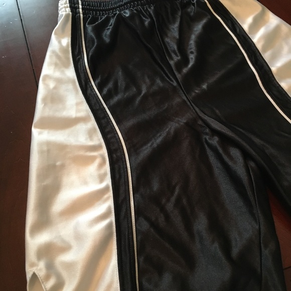 NWOT Alleson Basketball Shorts - Picture 3 of 4