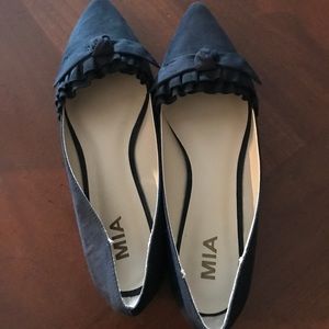 Size 10 Mia flats, worn only 1 time