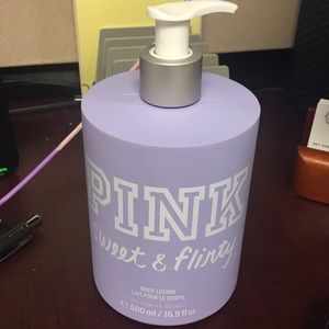 PINK Sweet & Flirty Body Lotion