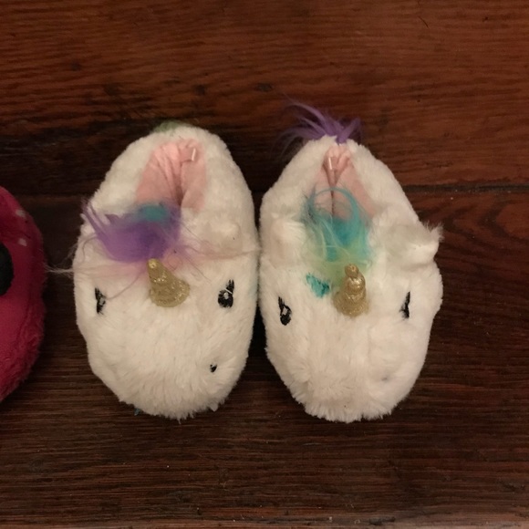 Toddler unicorn slippers - Picture 1 of 2