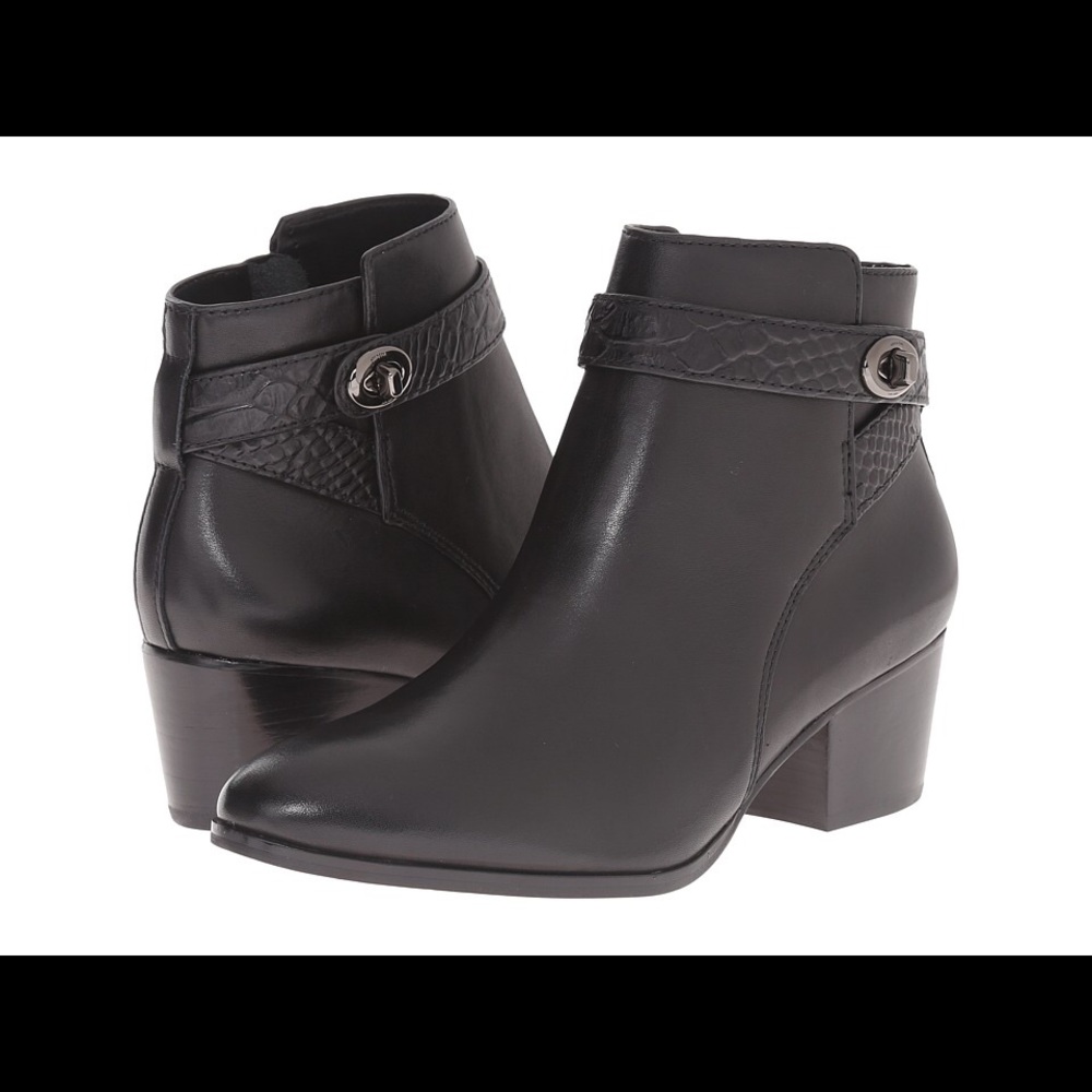 Coach Patricia Leather Booties Sz 7.5