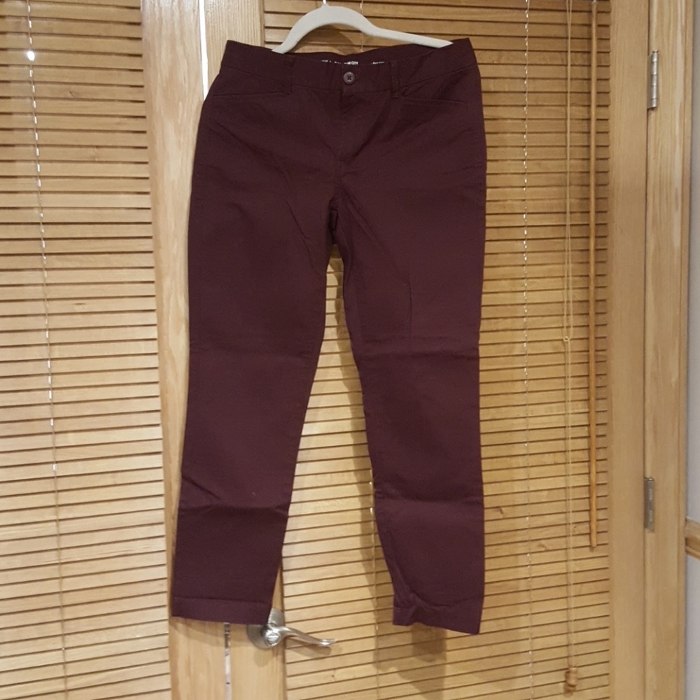 Gap Slim city Khaki.  NWOT
