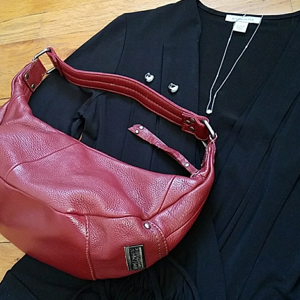 Kenneth Cole Great leather EUC