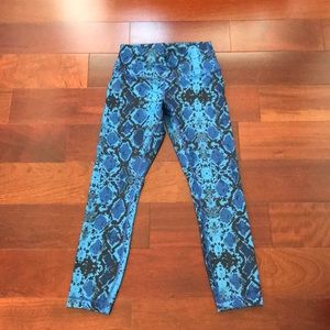 Lululemon 7/8 leggings. High rise waist. NWOT!