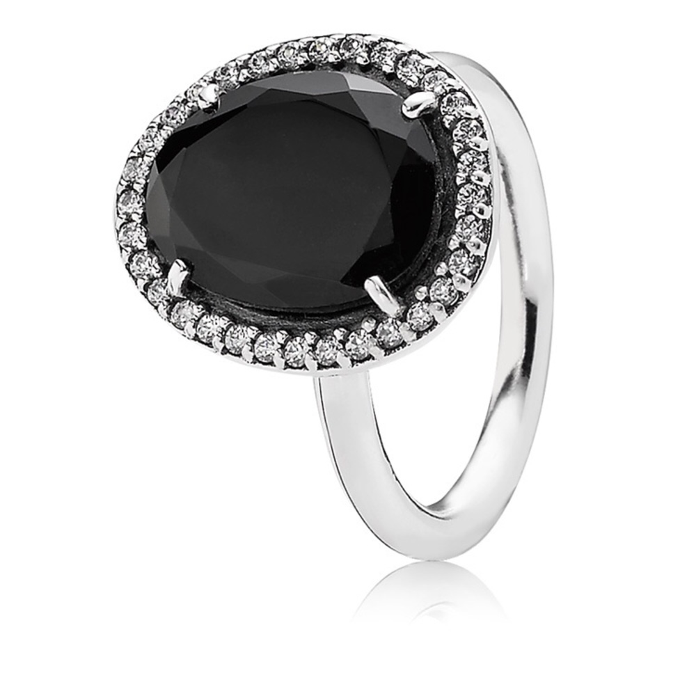 PANDORA glamorous legacy spinel ring, size 6