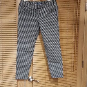 Mid-Rise Pixie Ankle Pants