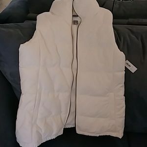 Old Navy Puffer Vest Small NWT