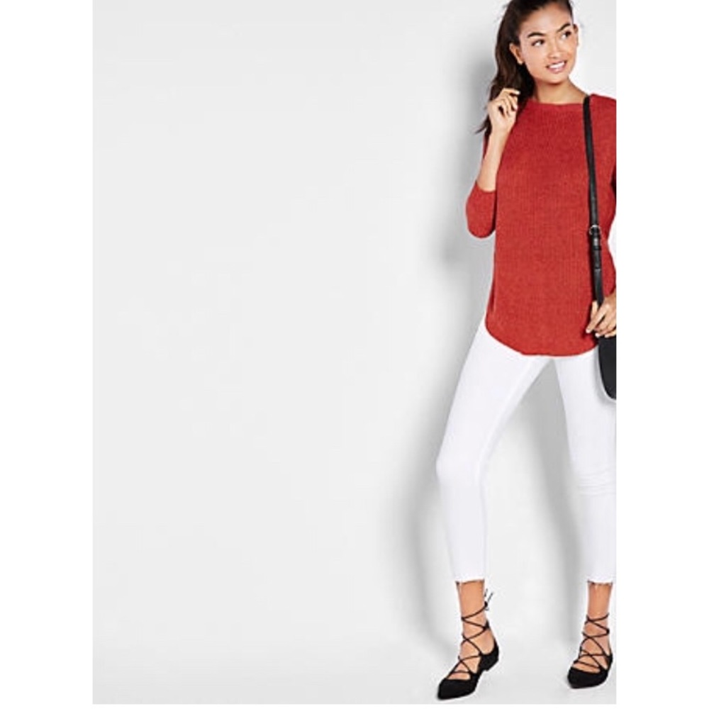 Express Women’s Shaker Knit Circle Hem sweater