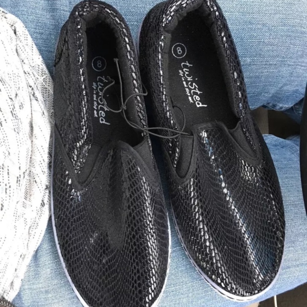 Black women’s slides
