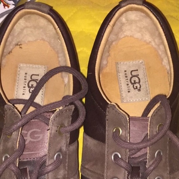 UGGS - Picture 6 of 8