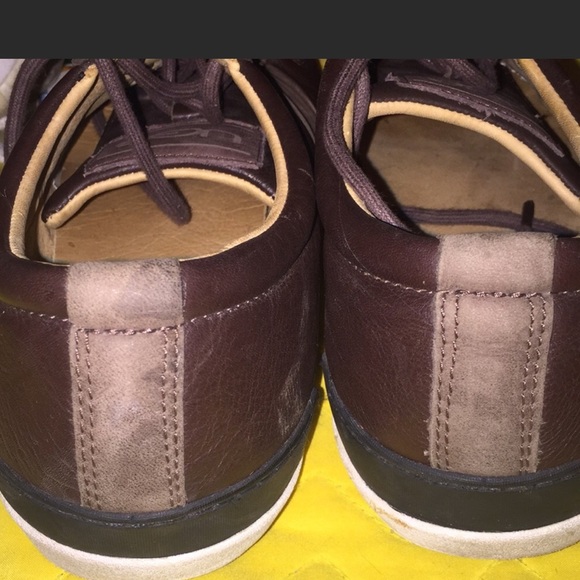 UGGS - Picture 7 of 8