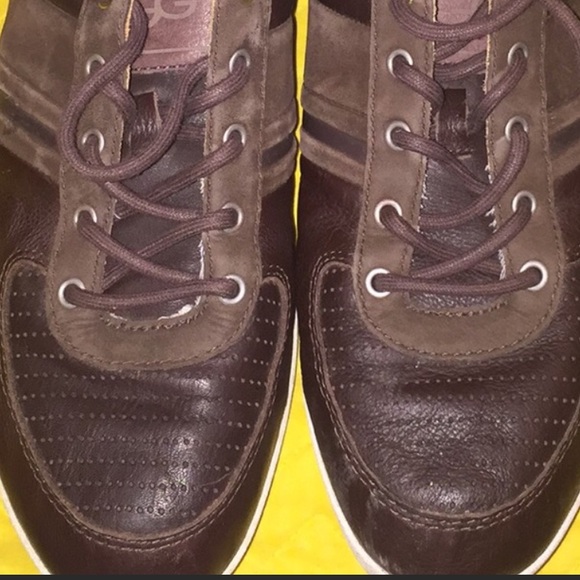 UGGS - Picture 8 of 8