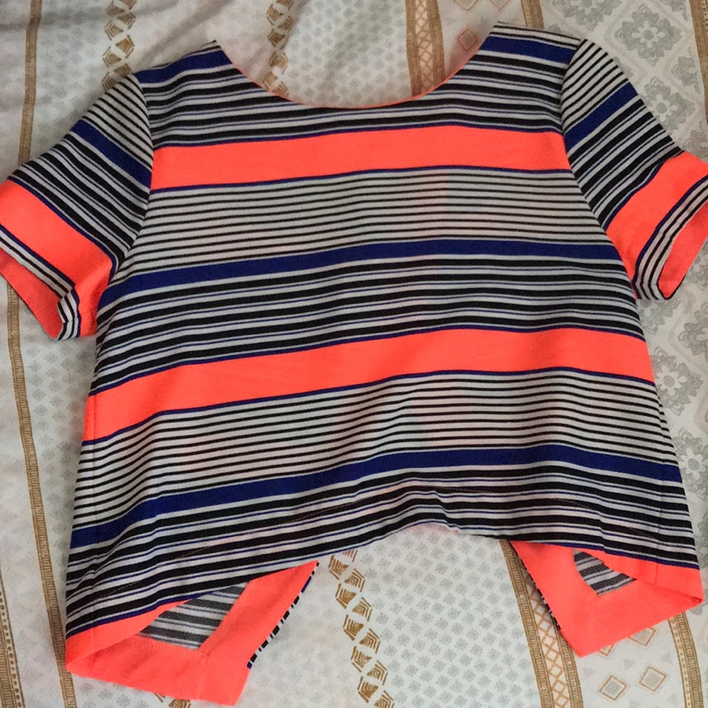 women’s cropped dress shirt