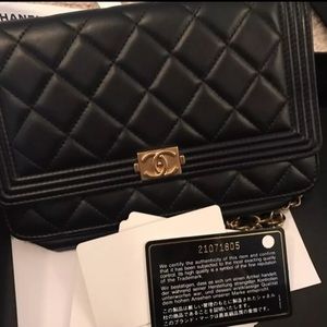Authentic CHANEL Wallet On Chain (WOC) Black