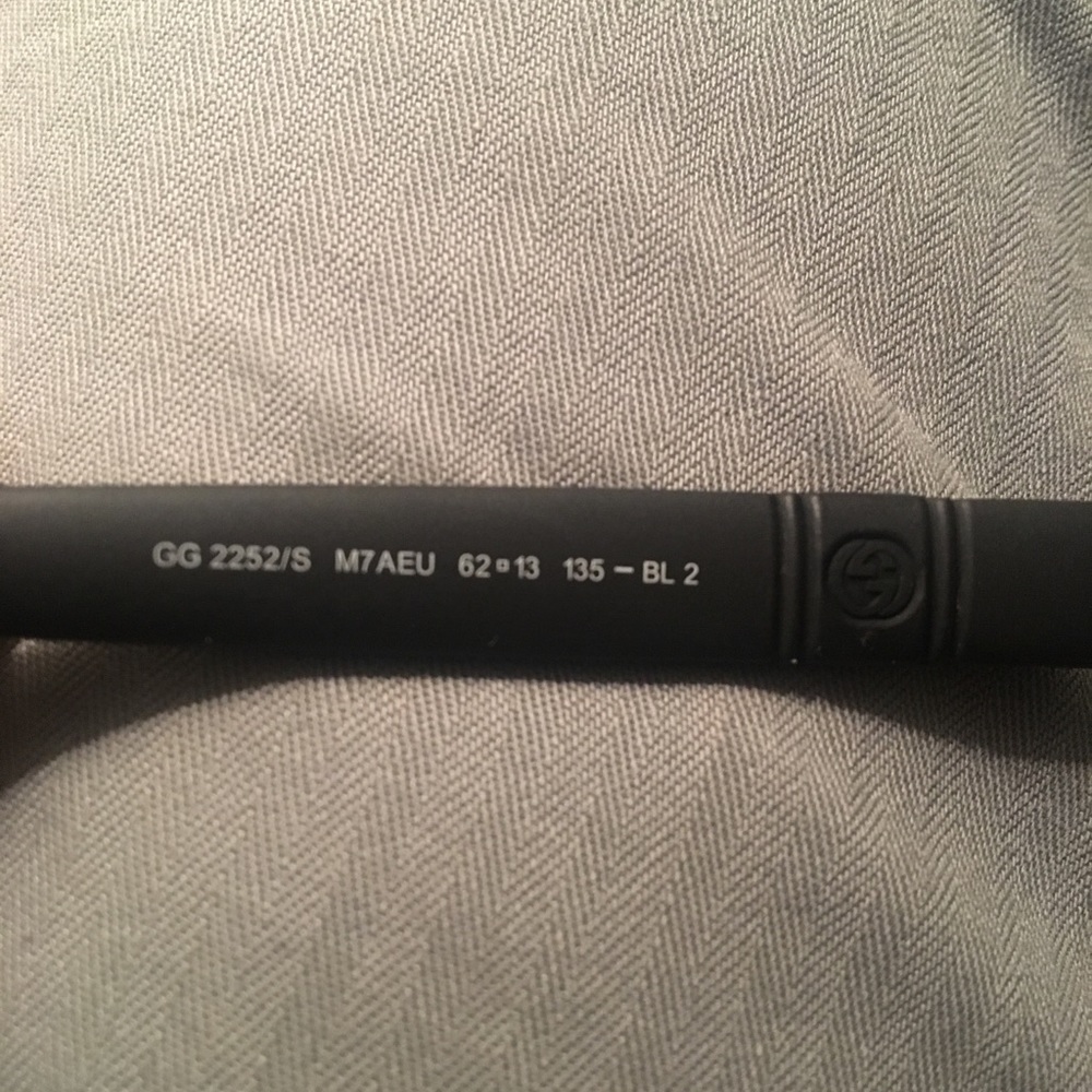 Gucci’s Glasses - Picture 6 of 6