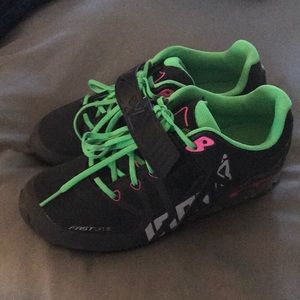 Weight lifting shoes worn 2-5x like new