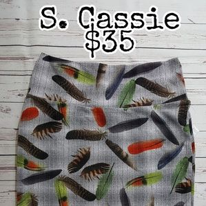 LULAROE LLR Unicorn Cassie Skirt Feathers