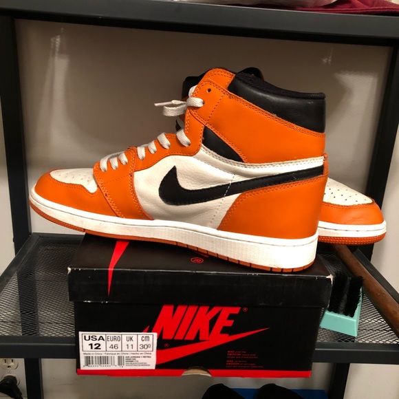 Air Jordan Reverse shatterbackboards - Picture 2 of 7