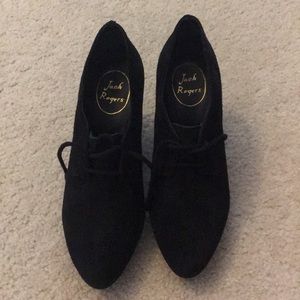 Jack Rogers black bootie shoe