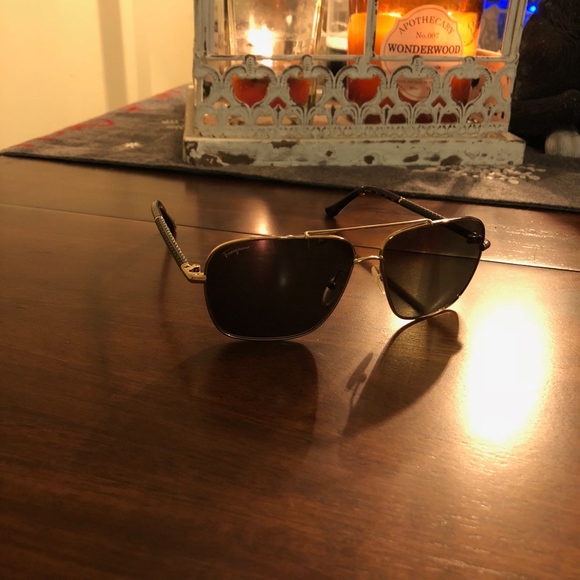 🎀Ferragamo Sunnies! WORN ONCE! 150 OBO!🎀 - Picture 2 of 6