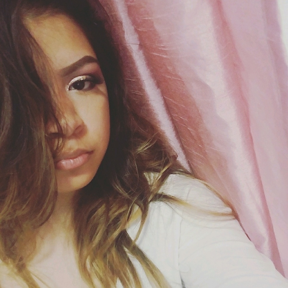 Meet your Posher, Ada