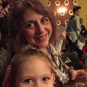 Meet your Posher, Sharon