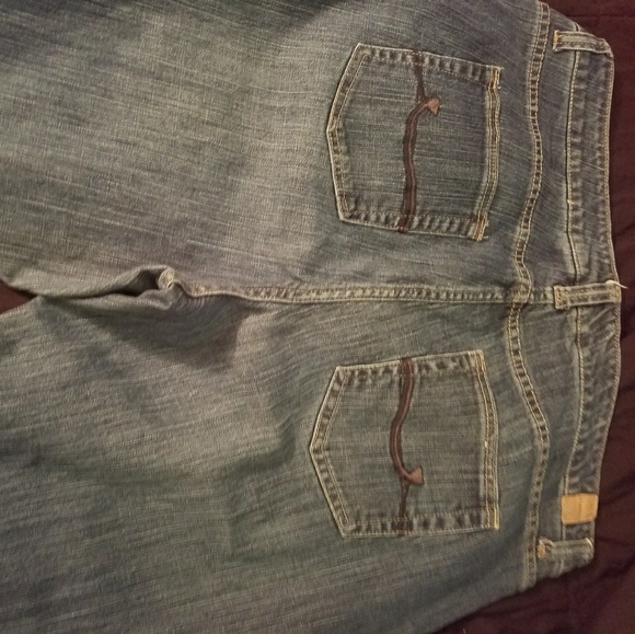 MAURICES JEANS - Picture 2 of 3