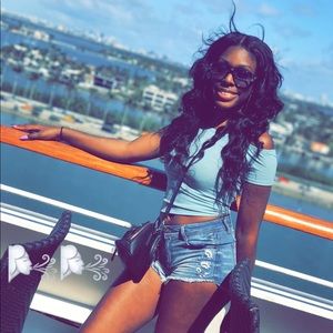 Meet your Posher, Khiya