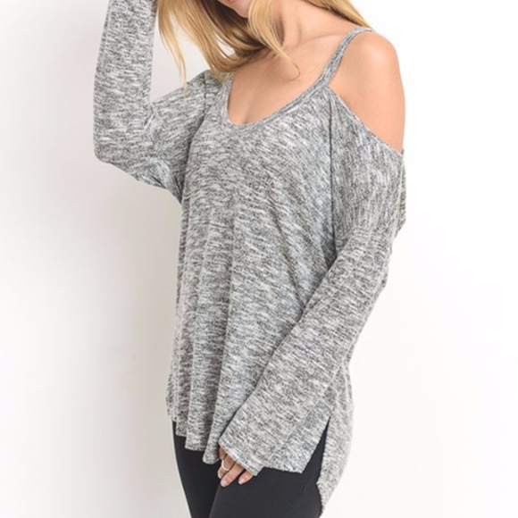 LAST ONE! Super soft grey cold shoulder top - Picture 4 of 8