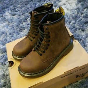 Dr.Martens Delaney Boots
