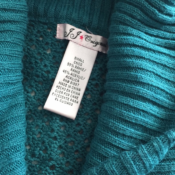 Sweater - Picture 2 of 4