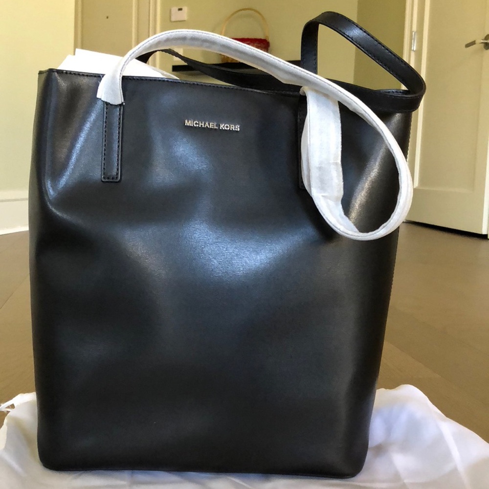 NWT Michael Kors Leather Bag