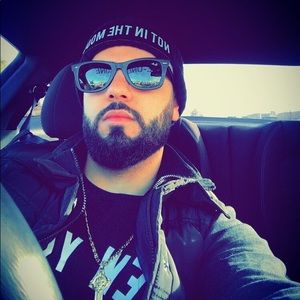 Meet your Posher, Jad