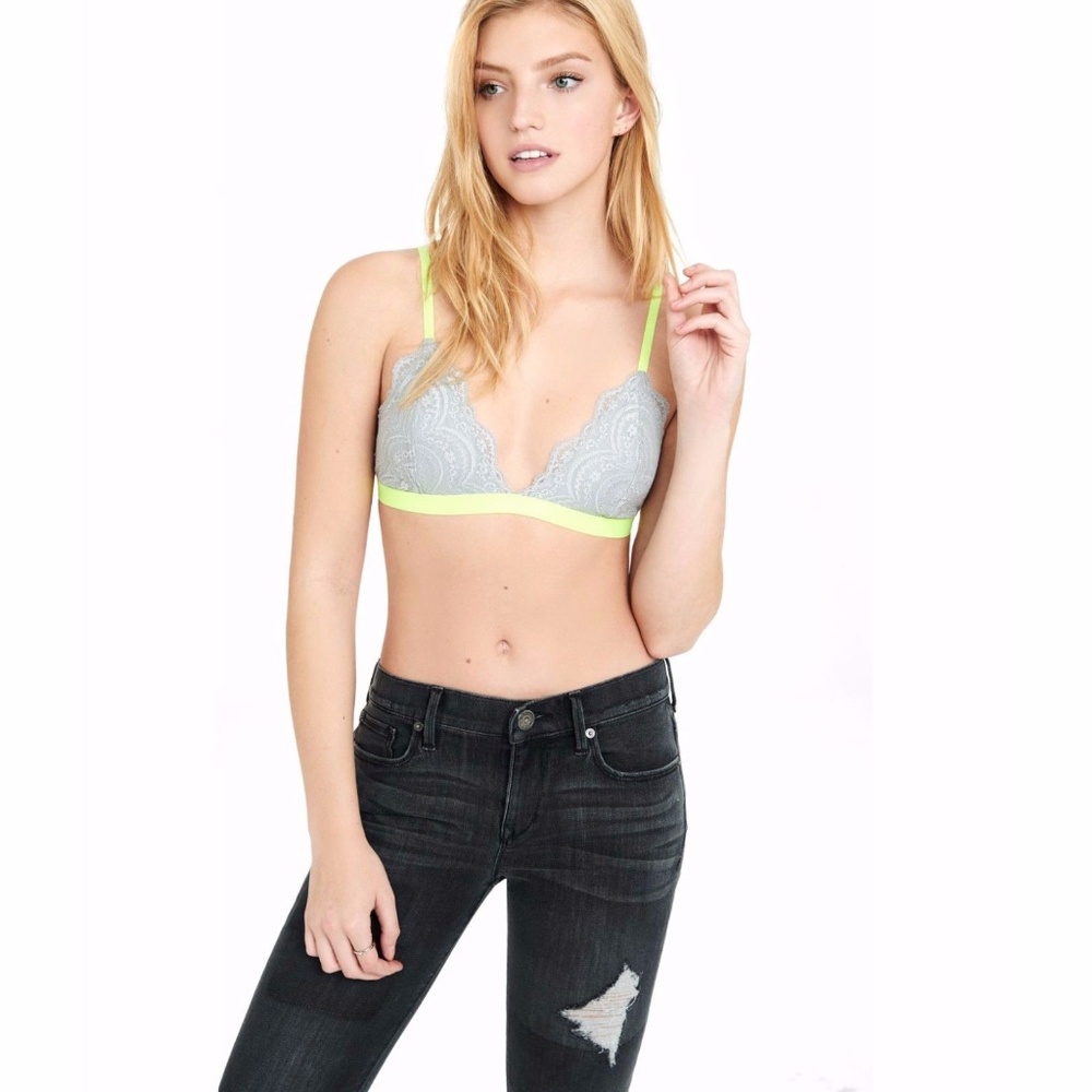 NWOT Express One Eleven Contrast Lace Bralette