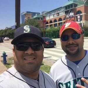 Meet your Posher, Cesar