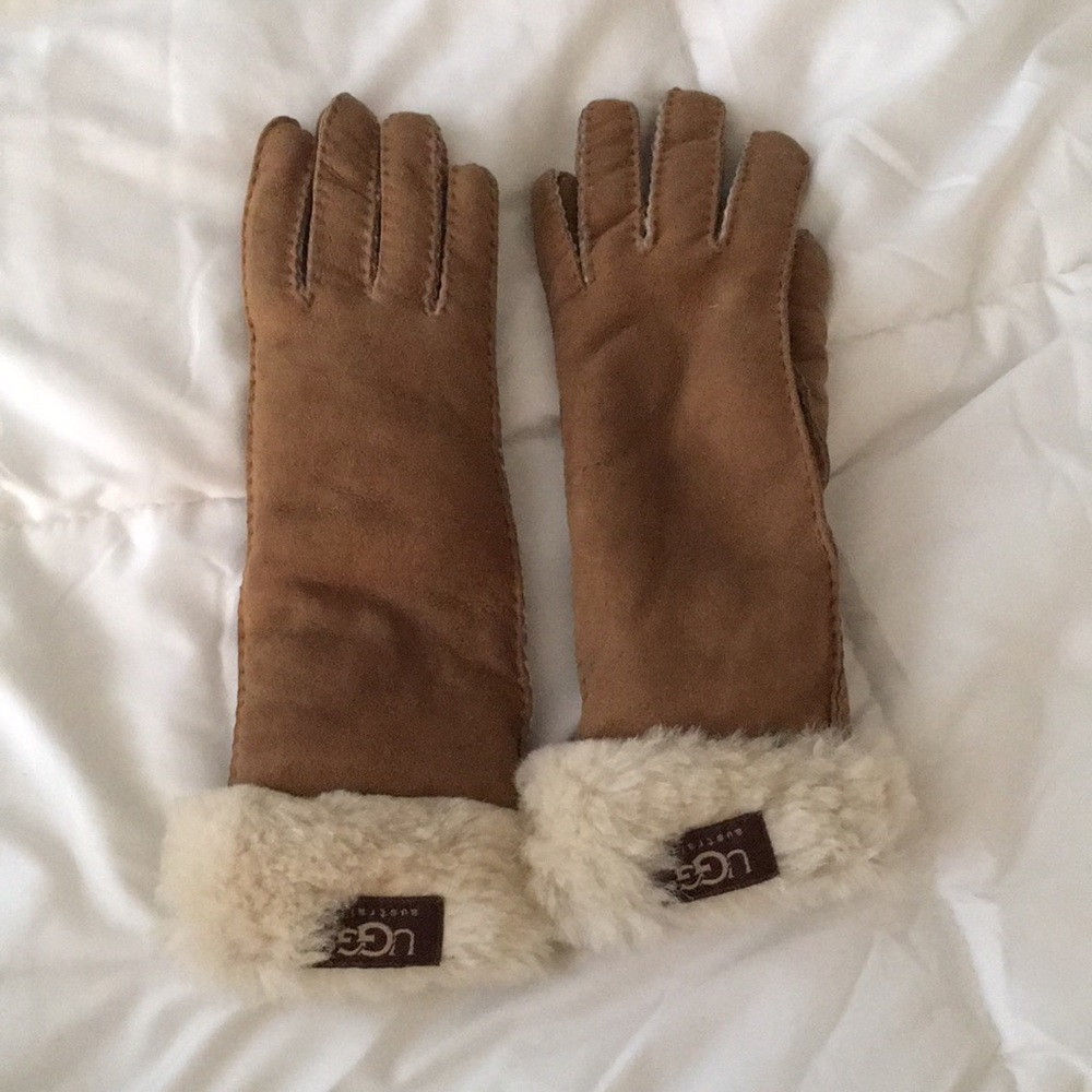 Ugg gloves