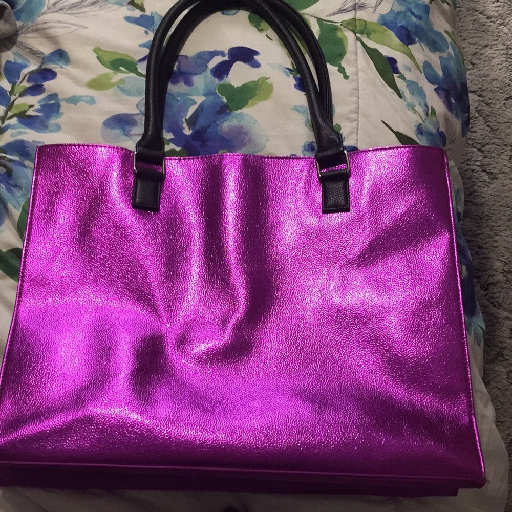 19x13 purple/pink tote. In excellent condition.