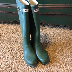 Hunter Green Boots