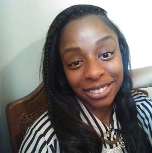 Meet your Posher, Kendra