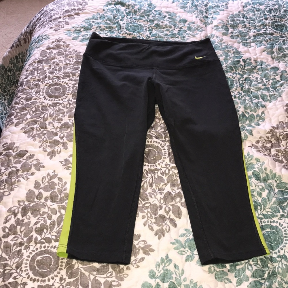 Nike capris