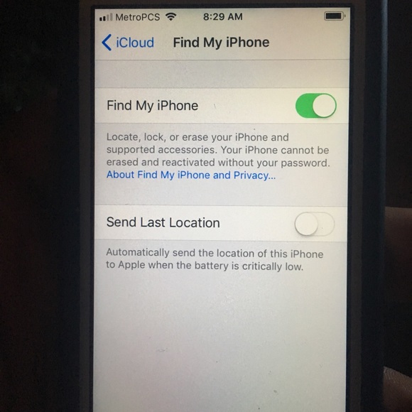 iPhone se unlocked 32 gb completely clean - Picture 2 of 5