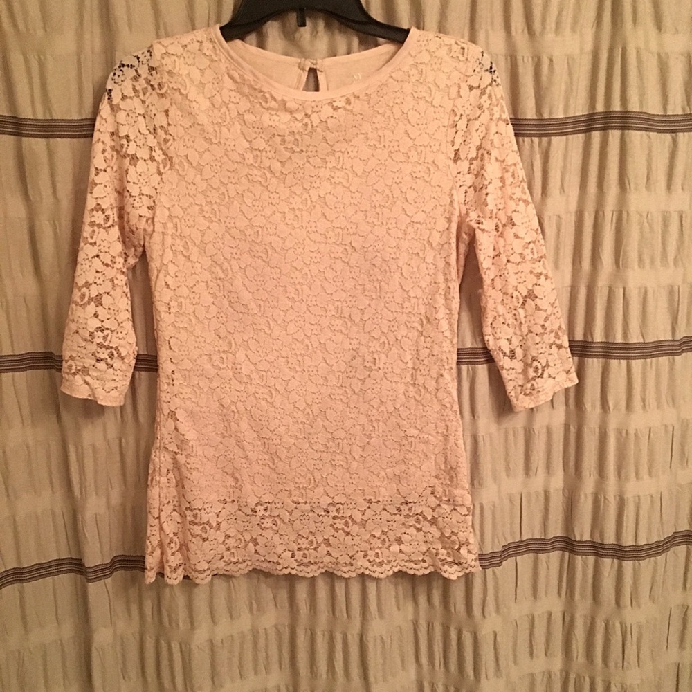 Dainty light pink lace top