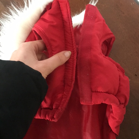 ~CLOSET CLOSING - Picture 3 of 7