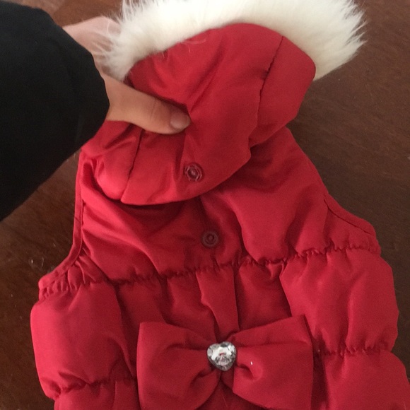 ~CLOSET CLOSING - Picture 4 of 7