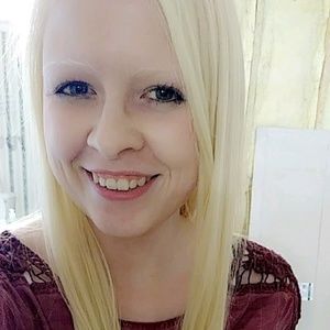 Meet your Posher, Kortney