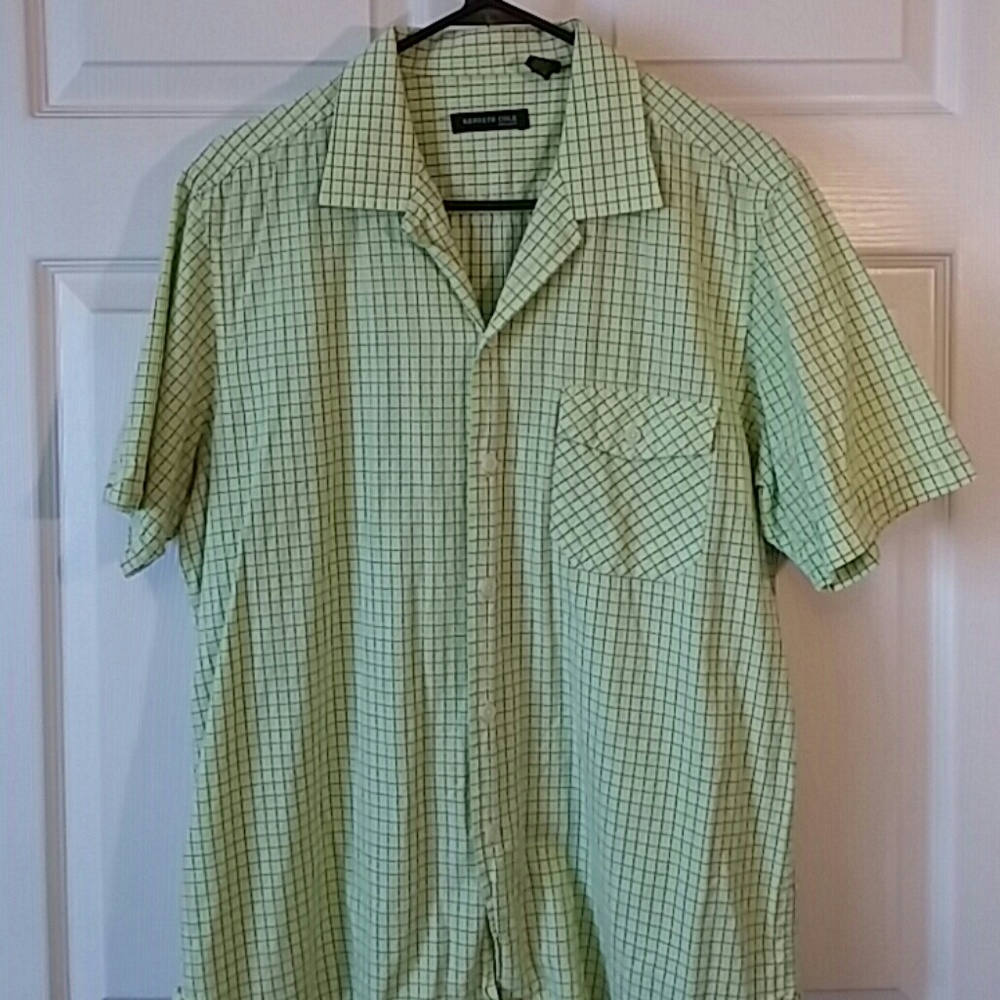 Kenneth Cole L Green S/S Button Down Cotton