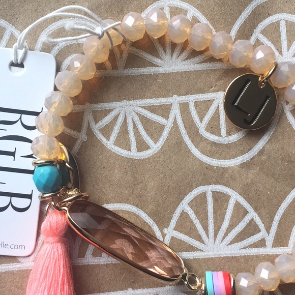 Gorgeous pink stretchy bracelet with tassel NWT - Picture 2 of 5