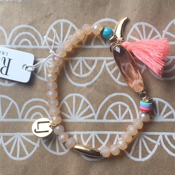 Gorgeous pink stretchy bracelet with tassel NWT - Picture 5 of 5