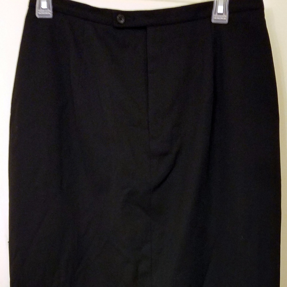 Black Banana Republic Long Pencil Skirt w/ Pleat