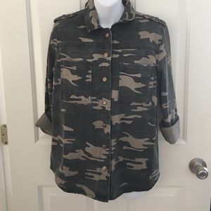 Forever 21 camouflage button down